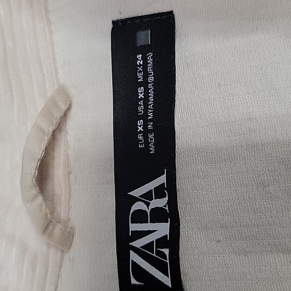 Zara Size XS Oversized Cream Colored Corduroy Shacket, Exc. Used Condition - Picture 11 of 12